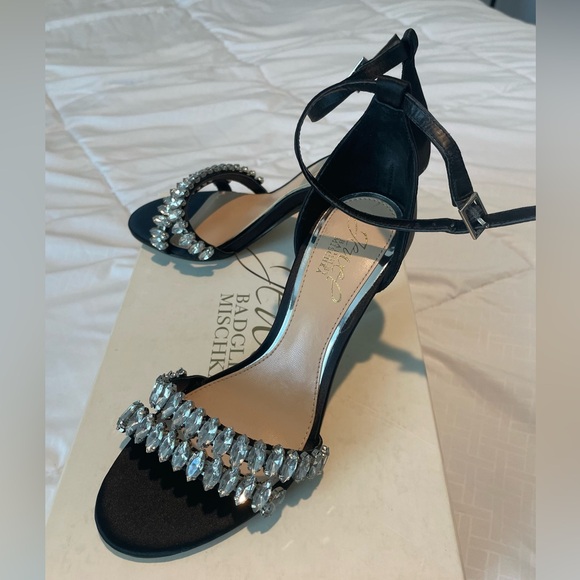 Badgley Mischka Melania Strappy Sandal - Picture 4 of 7